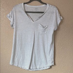 Short sleeve striped shirt